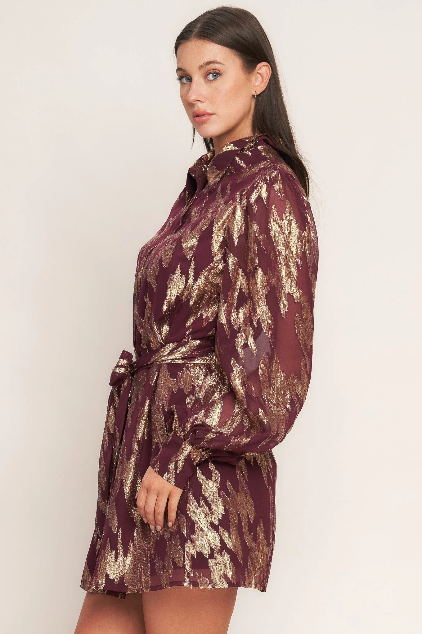 METALLIC MUSE BURGUNDY LONG SLEEVE MINI DRESS - Image 5