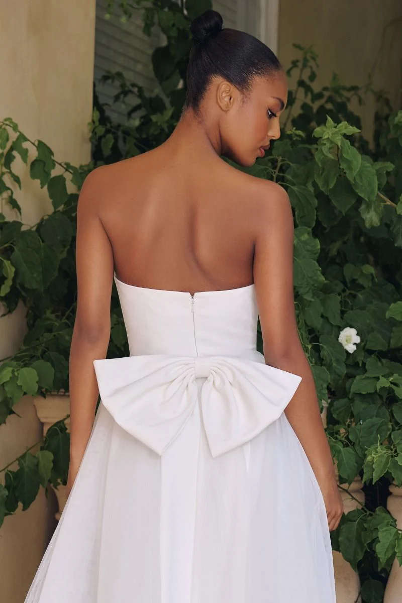 OPHELIA GOWN - OFF-WHITE STRAPLESS A-LINE DRESS WITH BOW - Image 3